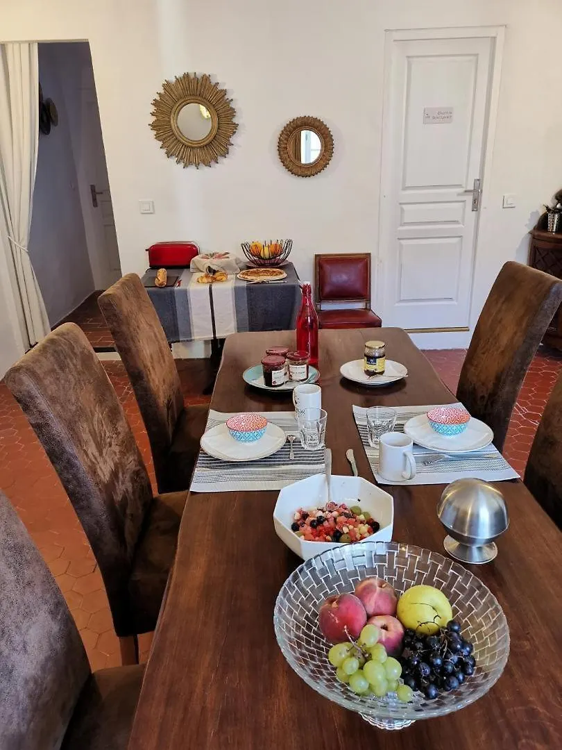 Azur Et Vous En Provence Acomodação com café da manhã Laouque